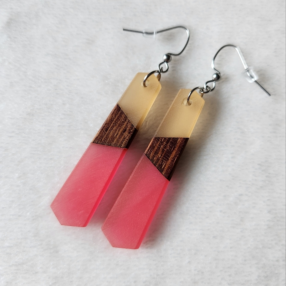 Elegant Pink and Cream Earrings